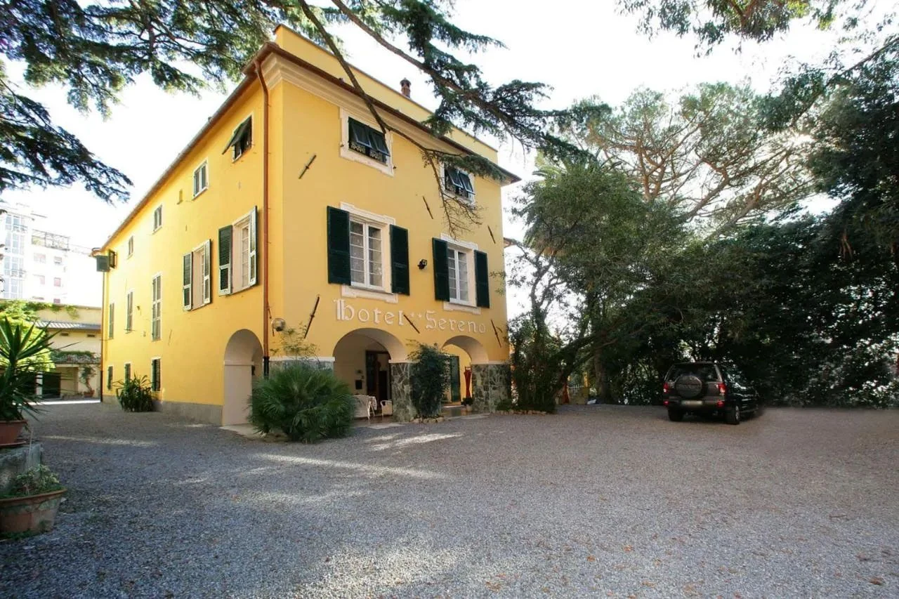 La villa storica che ospita l’Hotel Sereno